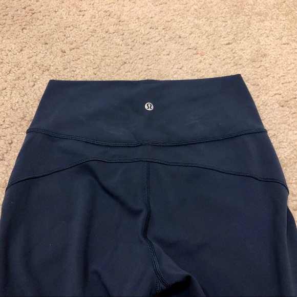 Lululemon in movement 25" - Picture 2 of 5